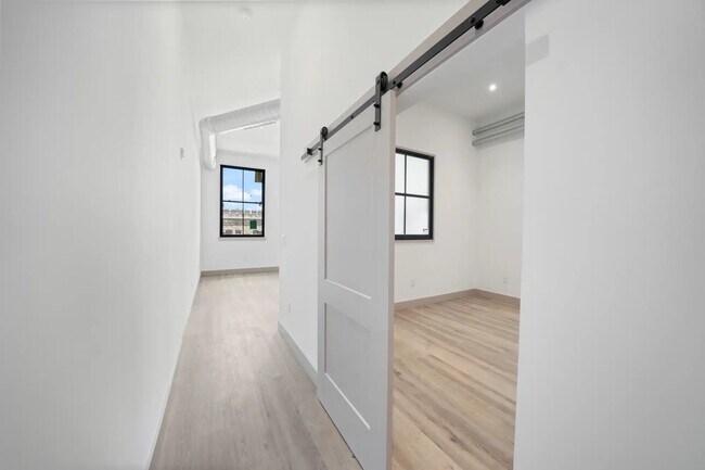 Photo - Five Point Flats