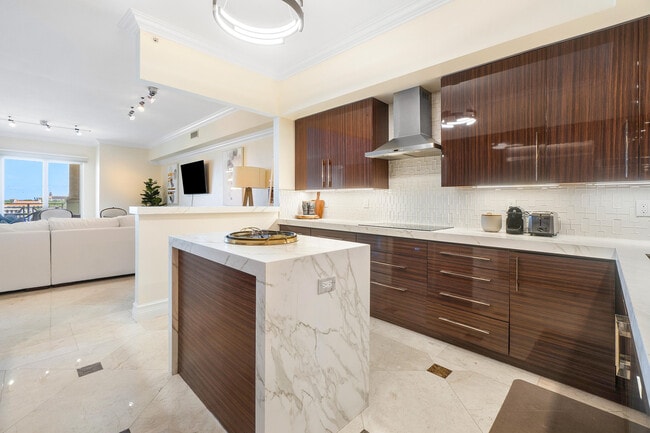Photo - 201 S Narcissus Ave Unit 605