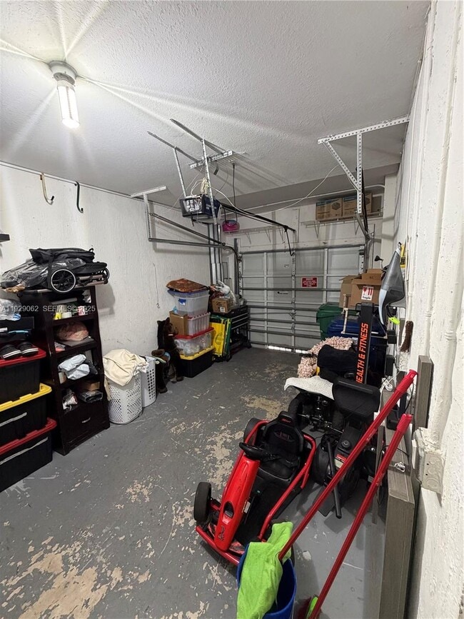 Photo - 956 SW 148th Pl