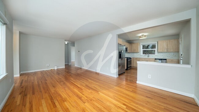 Photo - Immaculate rancher near Patty Jewett Neighborhood