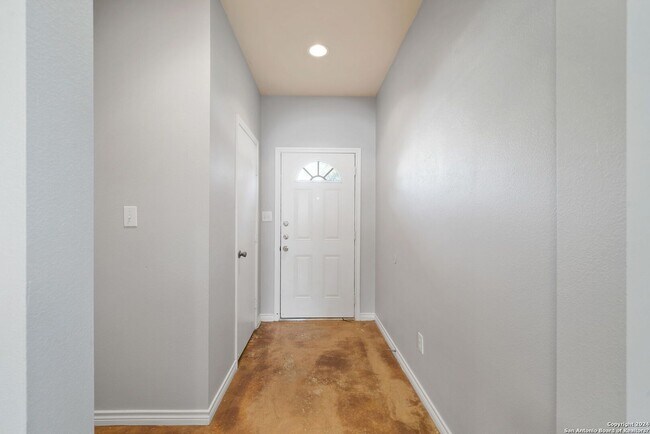 Photo - 3 Bedroom and 2.5 Bathroom located in The Gardens at The Summit Subdivision
