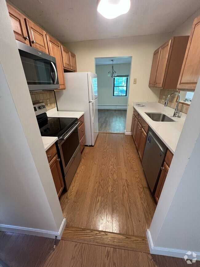 Building Photo - 16 Winter St Unit 41C Rental