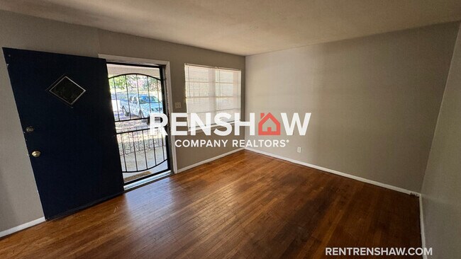 Photo - 3056 Arrendale St