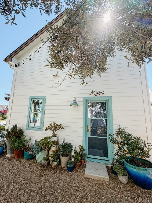 Photo - 2227 Somerset Cir