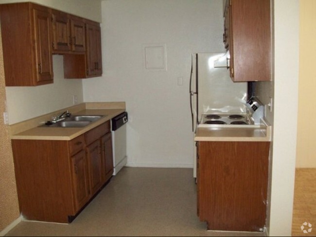 Interior Photo - University Square Rental