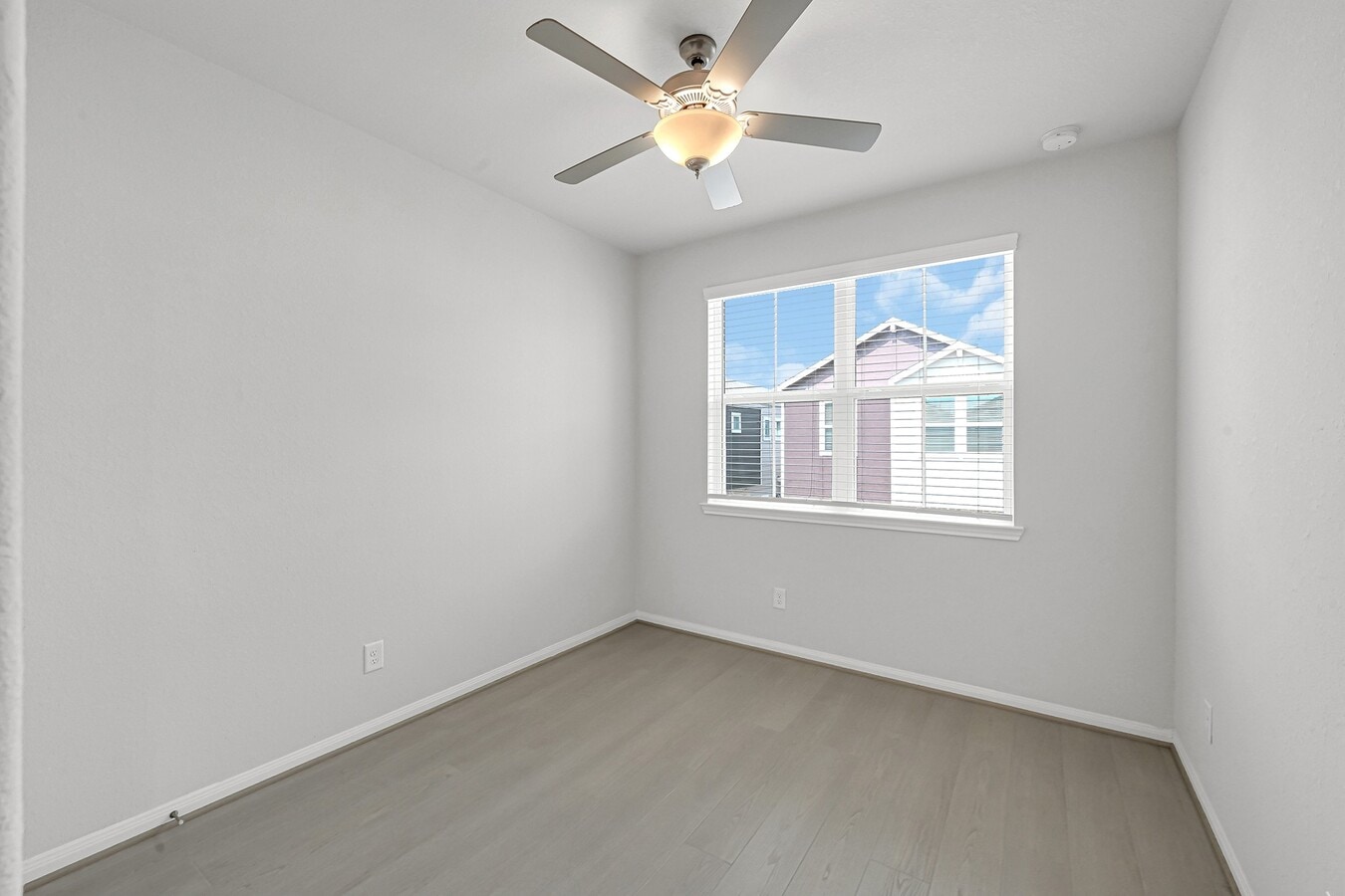Photo - 1528 Lakeline Oak Dr