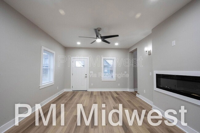 Photo - 20 Schiller St