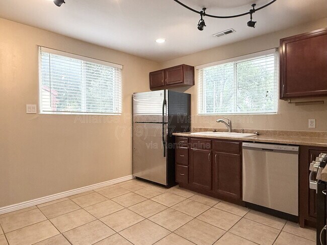 Photo - 1724 Armstrong Ave