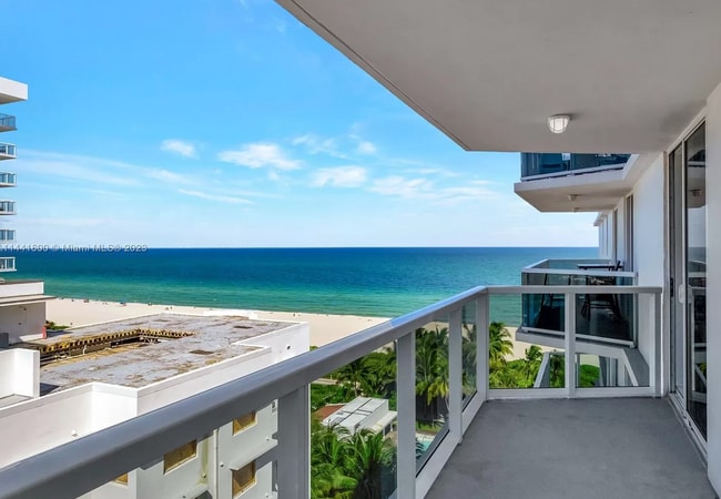 Photo - 2401 Collins Ave Unidad 1411