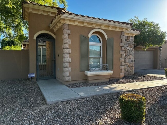 Photo - HIGHLY DESIRABLE AND SPACIOUS HOME FULLY EQUIPPED WITH SOLAR PANELS + LANDSCAPING INCLUDED