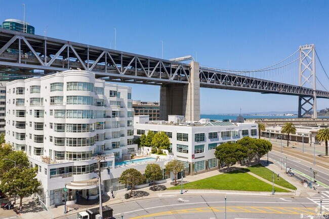 Building Photo - Spacious 1BR  / 1BA Portside Condo, Views,... Unit 513