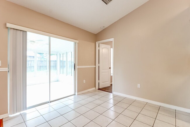 Photo - 656 Lakemont Dr