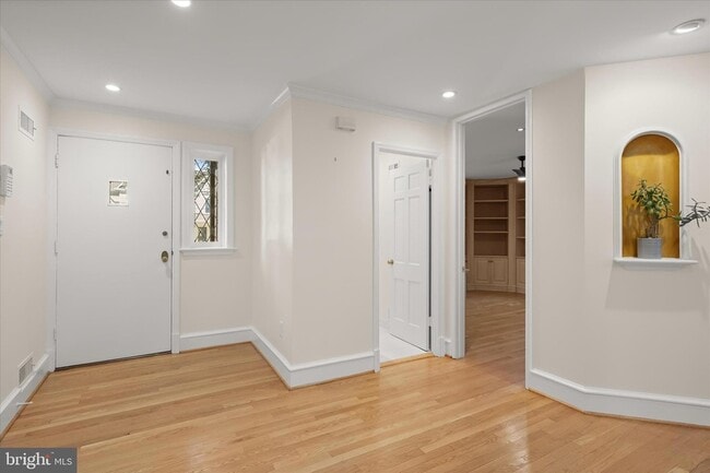 Photo - 5104 Scarsdale Rd