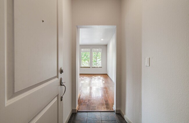 Photo - 505 Jackson Hill St Unit 103