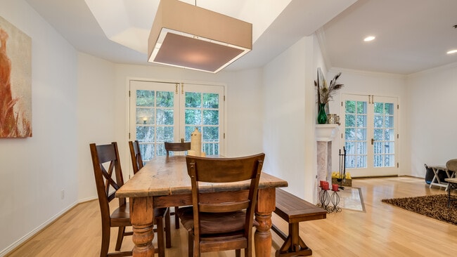 Photo - 2025 S Beverly Glen Blvd Unit #3C