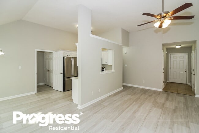 Photo - 839 Parham Cir