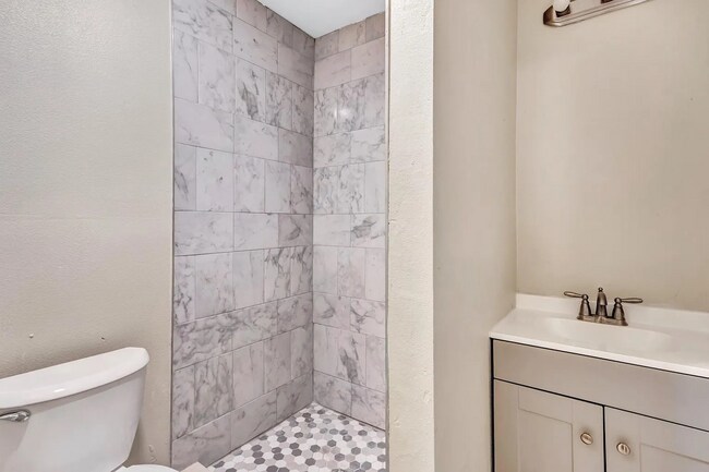 Photo - 2351 Longhorn St Unit #D