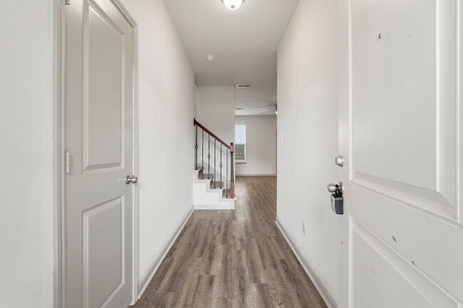 Photo - 630 Magnolia Bend