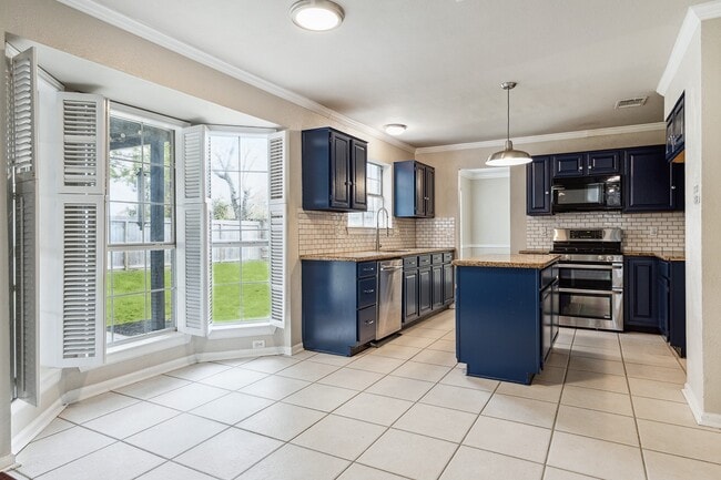 Photo - 9806 Gold Cup Way