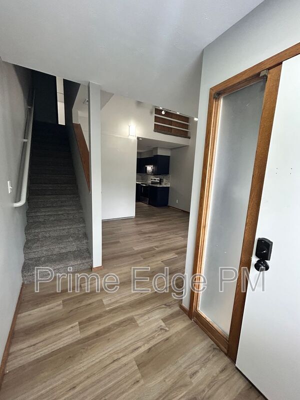 Building Photo - 1701 Ridgehaven Ct Rental