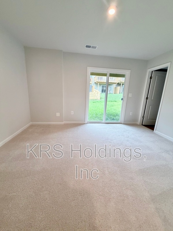 Photo - 315 Oldfield Dr