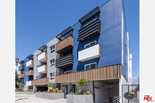 Building Photo - 1150 N Cahuenga Blvd Unit 210 Rental