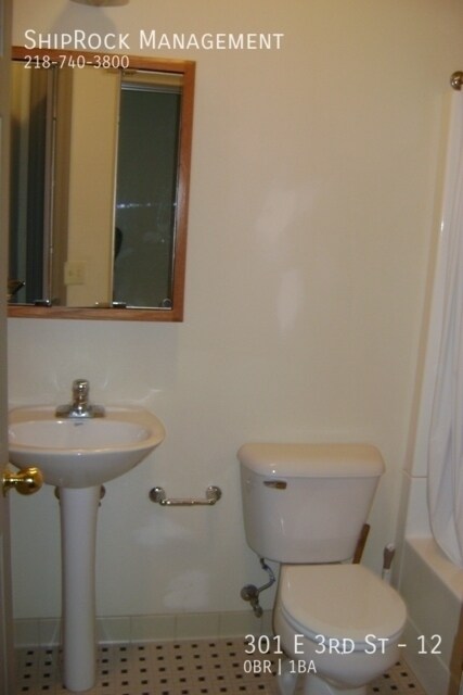 Photo - 301 E 3rd St Unit 12