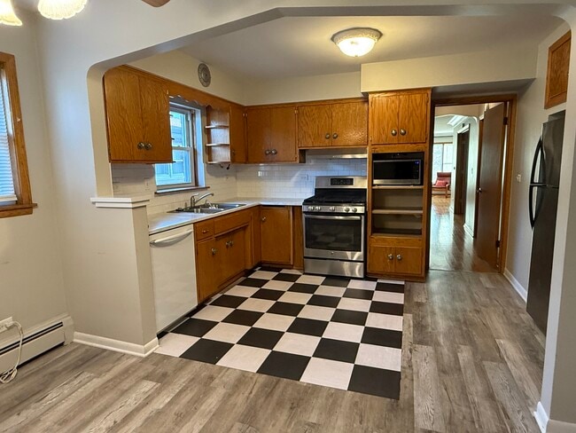 Photo - 5736 W Gunnison St Unit 2