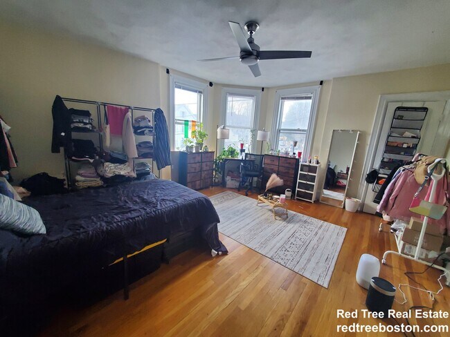 Photo - 234 Cypress St Apartments Unit 2
