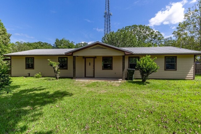 Charming Daphne 3 bedroom on County Road 6... - Charming Daphne 3 bedroom on County Road 6... House