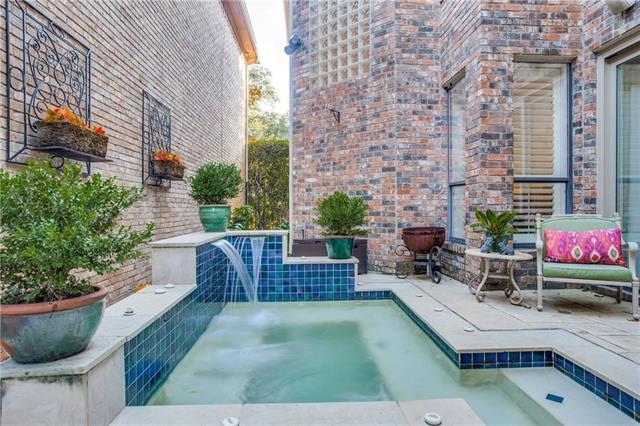 Photo - 5927 Lindenshire Ln