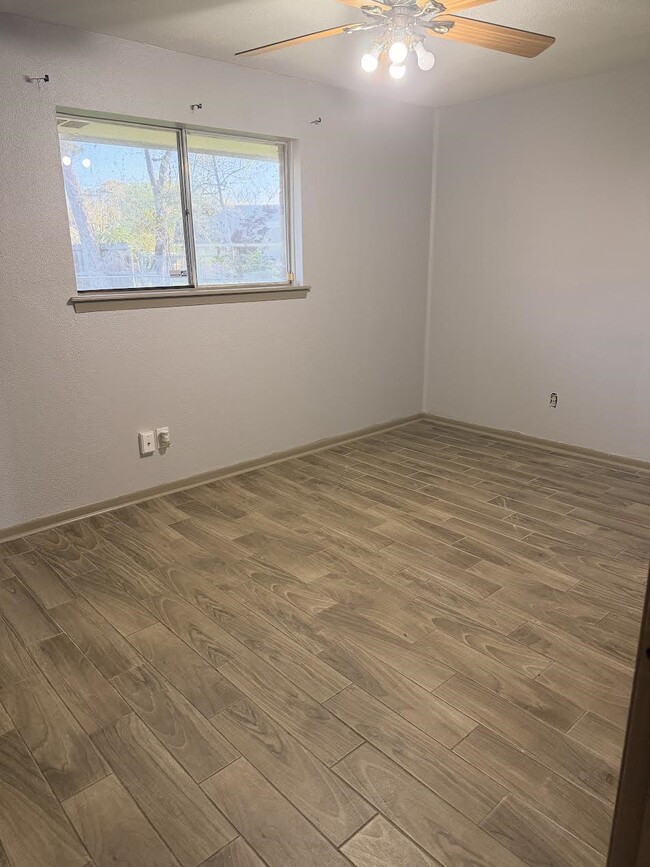 Photo - 1602 Willow Rock Rd