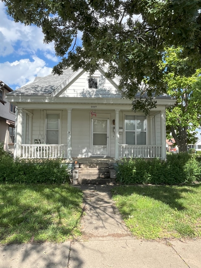 Front of House - 1117 S Santa Fe Ave House