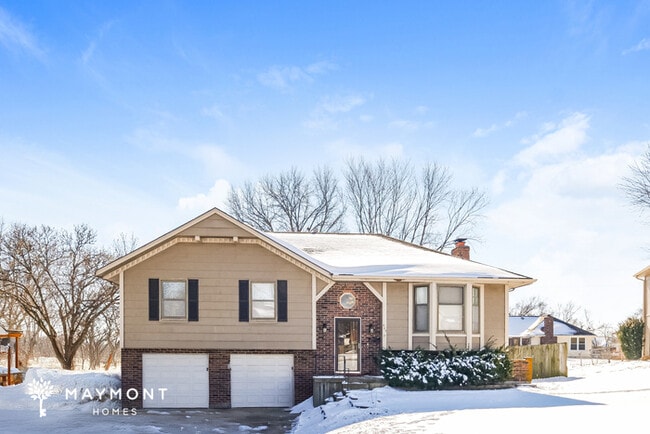 Building Photo - 505 Dover Ct