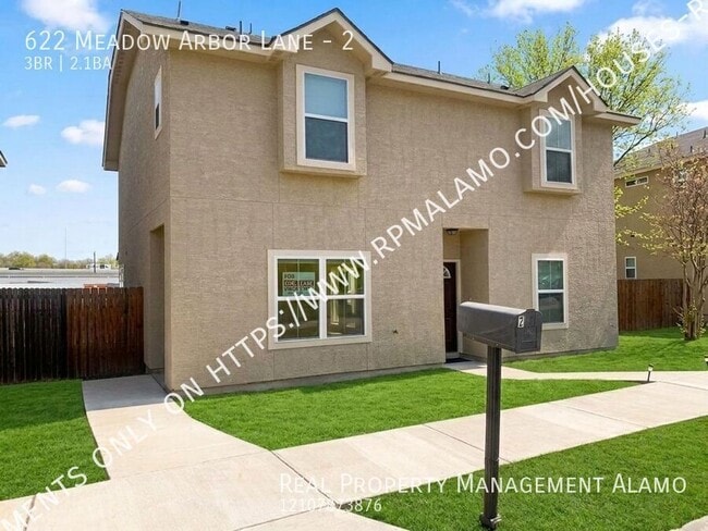 Building Photo - 622 Meadow Arbor Ln Unit 2