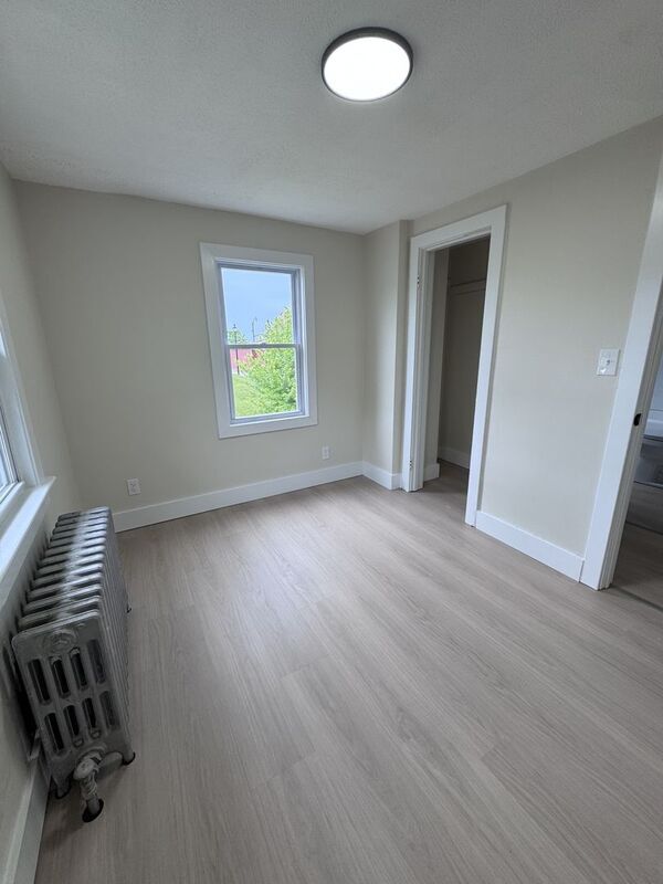22 Fleming St Unit 2 (UP)