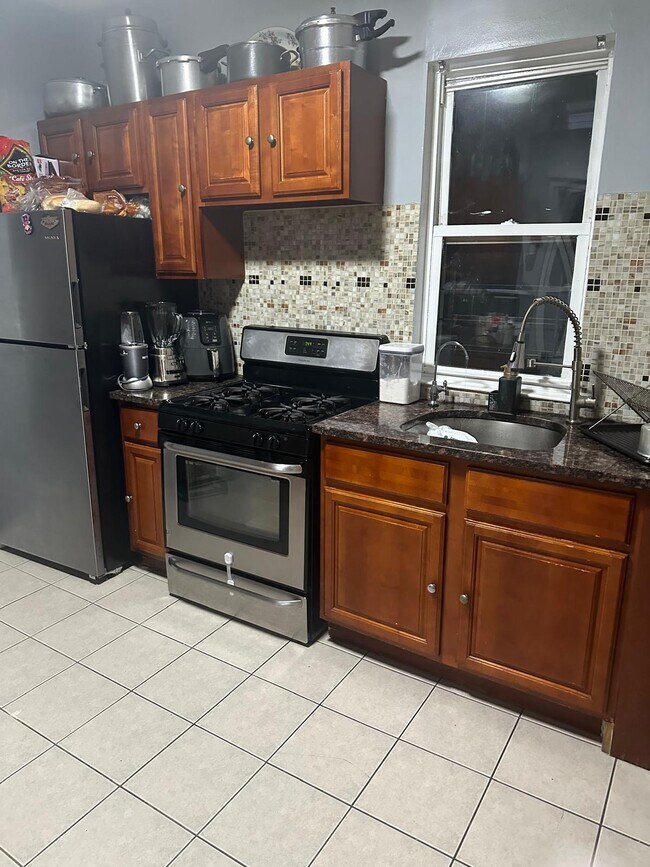 Photo - 167 W 228th St Unit Duplex