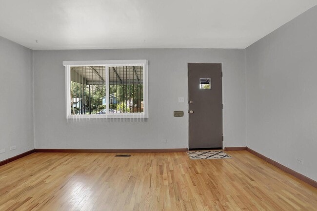 Photo - 623 Iowa Ave