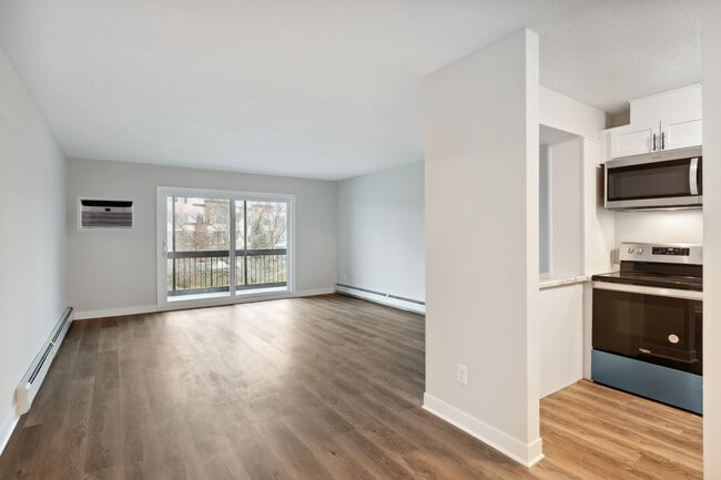 Photo - 3200 Virginia Ave S Unit 305