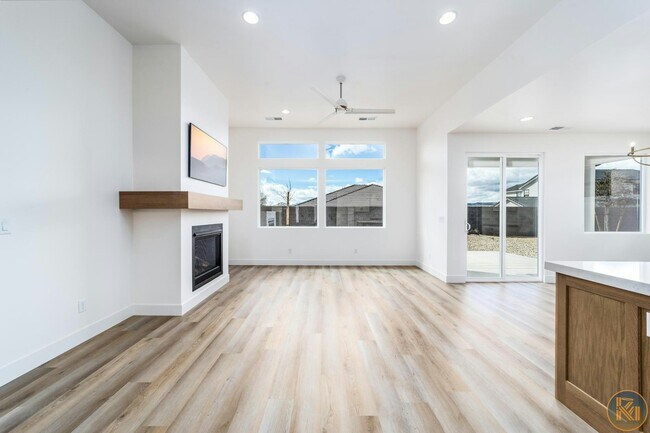 Photo - 1806 S Roy Ct