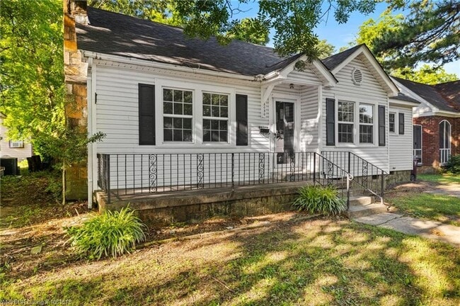 Photo - 2030 S L St House