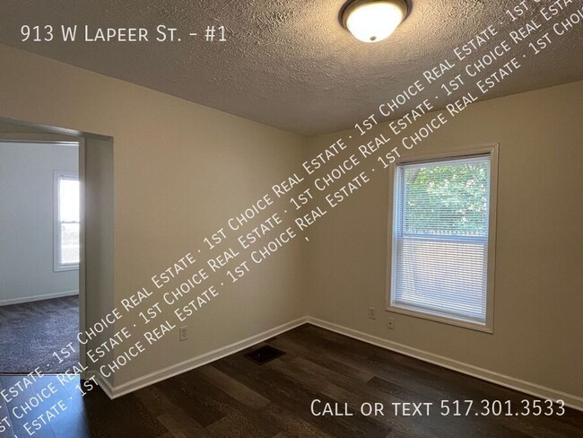 Photo - 913 W Lapeer St