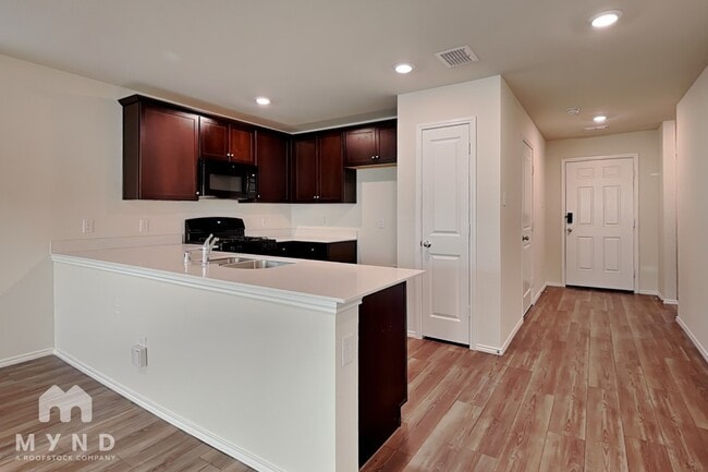 Photo - 4421 Curlin Way