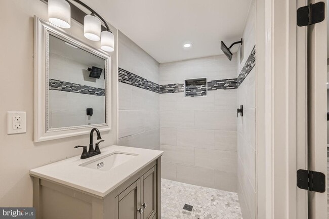 Photo - 4111 Sunnyside Ave Unit Basement Apartment