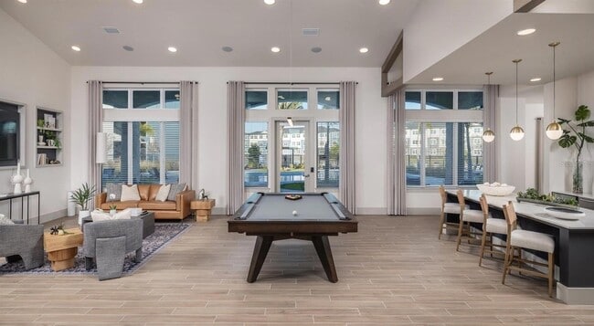 Photo - 1320 Caprice Dr Unidad TH