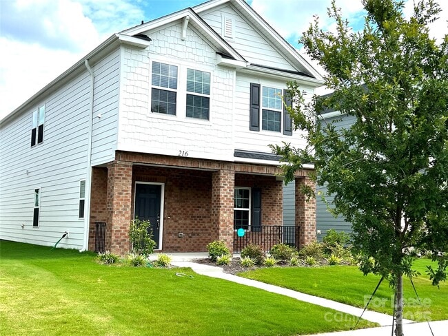 Photo - 216 Emmett Dr