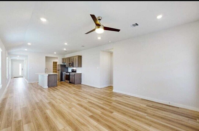 Photo - "Charming 3-Bedroom Home in Midtown Reserve, College Station TX!"