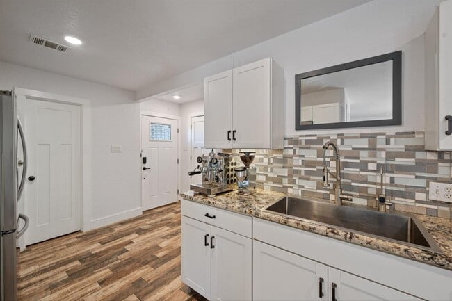 Photo - 712 Ruby Isle Dr