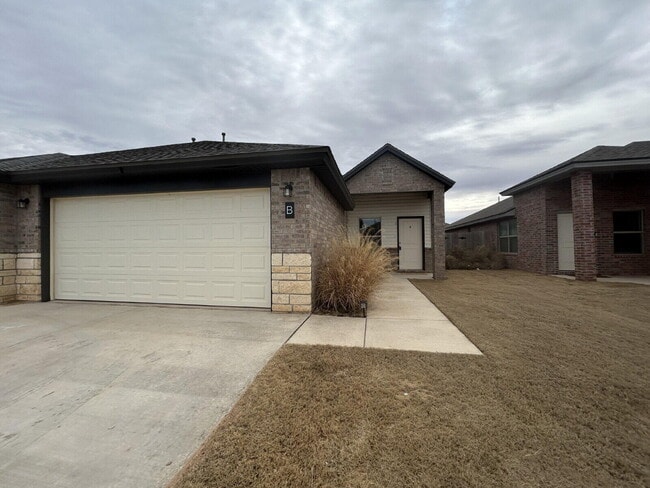 Building Photo - 5511 121st St