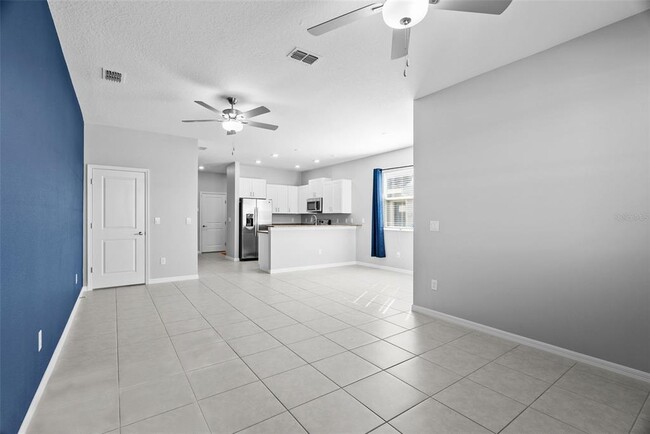 Photo - 10387 Lavender Aster Trl